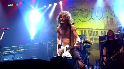 Airbourne – What's Eatin' You (koncert w Kolonii, Niemcy, 2010) + ulepszona jakość dźwięku. Full HD 1080p