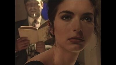 Escola para Alunos Avançados (Itália, 1994, dublagem em espanhol, Julia Channel, Rebecca Lord) - Simona Valli