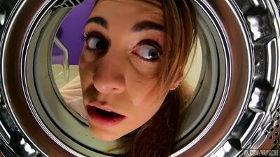 [PORNO EXTREMO] PRESSA NA MÁQUINA DE LAVAR