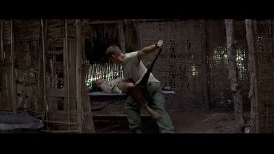 Przemoc seksualna (gwałt, rape) z filmu: „Casualties of War” („Ofiary wojny”) – 1989 rok