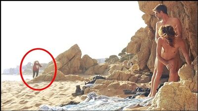 Una coppia è stata sorpresa a fare sesso sulla spiaggia