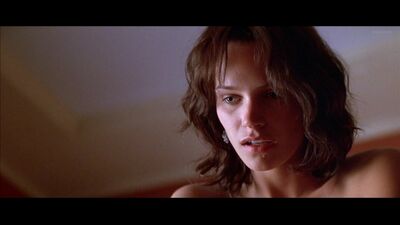 Natasha Henstridge nuda - Species (1995) 1080p
