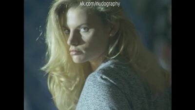 Katarina Vasilissa (Katarina Vasilissa) spielt in dem Film „Der Voyeur“ (L'uomo che guarda / The Voyeur, 1993) eine aufregende Rolle