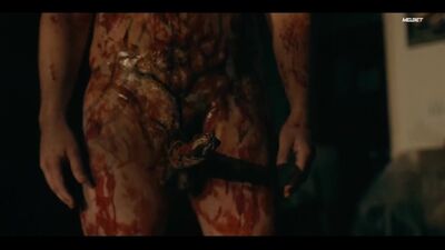 Un zombie baise une fille avec sa grosse bite (il la baise avec son énorme bite, un mutant viole une fille, porno zombie, sexe avec des morts-vivants)