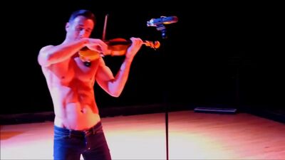 Skrzypek bez koszuli – „I Dreamed a Dream” („Nędznicy”)