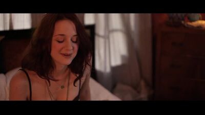 Laura Spencer – „Well Enough Alone“ (2012) HD 720p Nackt? Sexy! Online anschauen