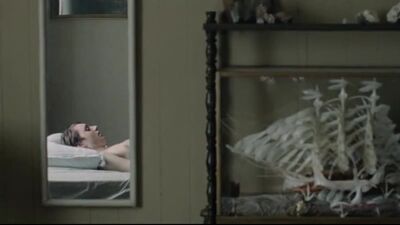 Eine Szene aus einem Film über Inzest mit der Tante