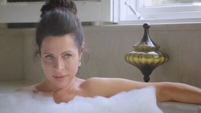 Tina Arning, Karli Rae Grogan — The Morning After (2015) HD: оголені сцени? Сексуально! / Тіна Арнінг, Карлі Рей Гроган — Наступного ранку