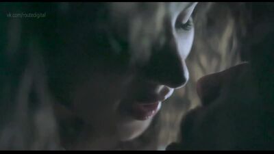 Aurora Perrineau desnuda - ¡BOO! (2019) HD 1080p Ver en línea / Aurora Perrineau - Los malditos