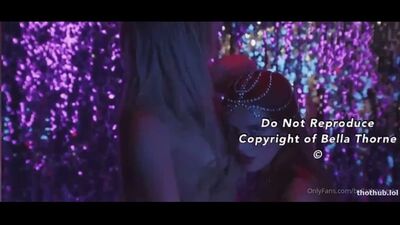 Bella Thorne con Abella Danger GG.mp4