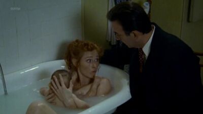 Audrey Fleurot nuda - Un Village Français 01e04 (FR 2009)