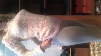 Una chica se desnudó en su casa (Privado)