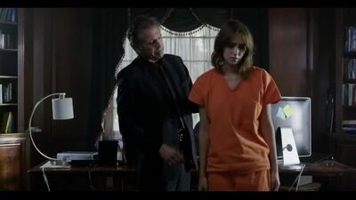 El director de la cárcel se folla a una reclusa ESCENAS DE SEXO EN LAS PELÍCULAS SEXO EN EL CINE INCESTO CULO FAMOSOS DESNUDOS SE FOLLÓ A SU MADRE A SU HERMANA