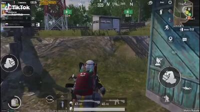 Niezrozumiały krwiopijca w metrze – PUBG hentai