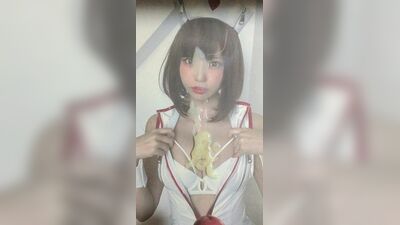 SOP et hommage à la cosplayeuse Enako (bukkake)