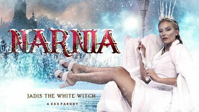 Mona Wales als die Weiße Hexe von Narnia macht dich mit all ihren Kräften fertig