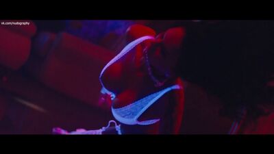 Yana Koshkina nel film ''Il compagno'' (2017, Alexander Andryushchenko) 1080p Nuda? Seno, décolleté, lingerie