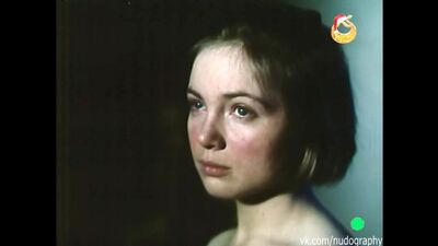 Marina Yakovleva nua no filme «A Voz Distante do Cuco» (1985, Alfred Shestopalov)