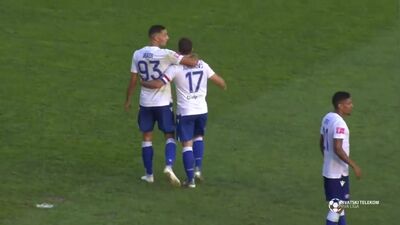 Il portiere dello «Slaven» subisce un gol bizzarro