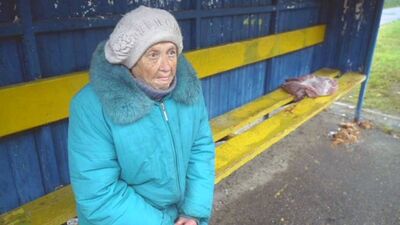 „Wnuk wyrzucił z domu”: emeryci w Permie nocują na przystanku