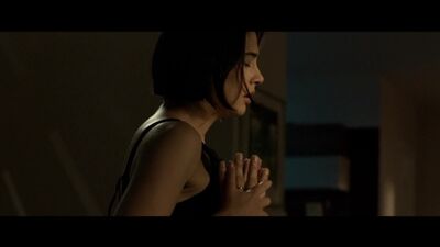 Фунда Эригит Nude – Tereddut (2016) HD 720p Онлайн көру / Фунда Эригит – Camera Obscura