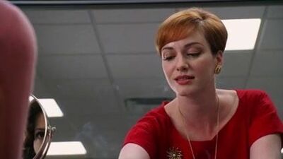 O rabo perfeito de Christina Hendricks