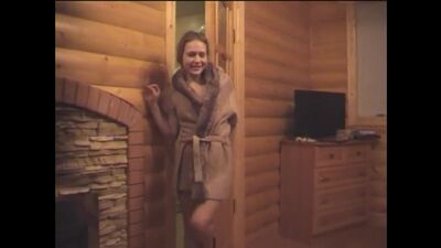 Una scopata con una ragazzina arrapata (Parte I). In campagna