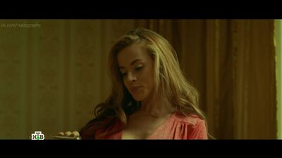 Ekaterina Kabak y los desconocidos desnudos en la serie «El conjunto vocal criminal» (2019) - Episodios 14 y 15 en HD 1080i