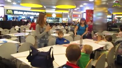 У парку атракціонів Happylon. Ч. 2. Москва. Це круто! (02.20 р.) Сім'я Бровченко