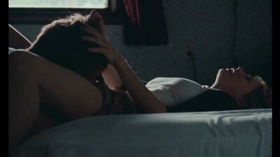 Michelle Williams – Blue Valentine (2010) (2) (erotyczna scena w łóżku z filmu, w której gwiazda uprawia seks nago)