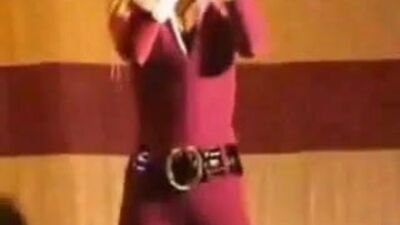 Jessica Simpson - Pata de camelo