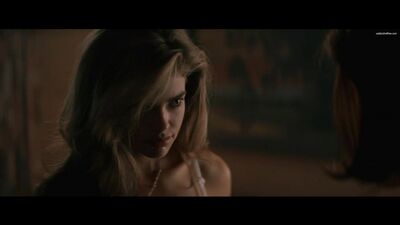 Denise Richards nuda - Denise Richards nuda - Wild Things (1998)