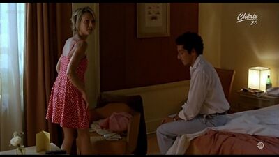Barbara Kelsch Nua, Clotilde Courau (nn) - Beije Quem Quiser (FR 2002) 1080p HDTV
