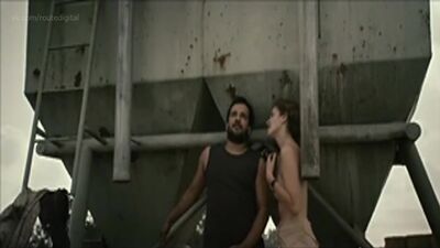 Hagar Ben-Asher desnuda - La guarra (2011) Ver en línea en HD