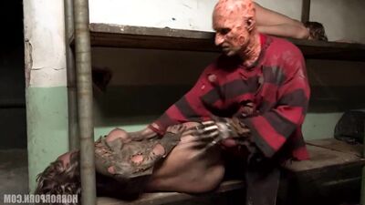 HorrorPorn: Freddy fode uma miúda sensual (pornô, sexo, completo, xxx, hardcore, broche)