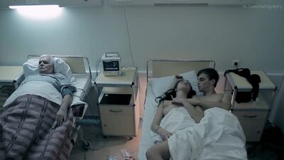 Sofía Kashtanova desnuda en la película «Una relación fortuita» (2011, Olga Stolpovskaya)