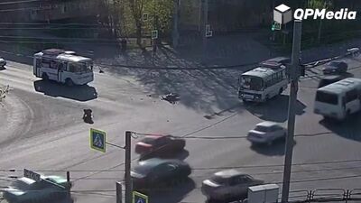 Accidente de tráfico en Kurgan (29/04/20)