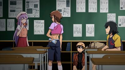 Filtre de nudité, Hinata Hino, Mirai Nikki dans une salle de classe publique et se déshabille