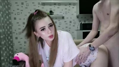 Fode a boneca (pornô caseiro, broche, sexo, jovens, incesto, porno russo, blowjob, sexo, adolescente, MILF, traição, pornô)
