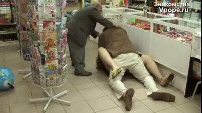 W sklepie (Domowe, porno, seks, ruchanie, ostro, cycki, tyłek, seks oralny, seks analny)