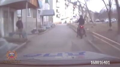 No distrito de Kuragino, foi levada a tribunal uma mãe que permitiu que o seu filho menor conduzisse uma mota