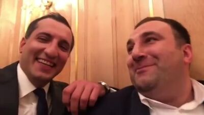 Pięć gołębi siedziało na pięciu kamieniach w Abchazji