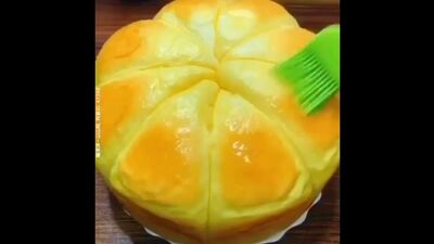 Pãezinhos japoneses de HOKKAIDO (os ingredientes estão indicados na descrição do vídeo)⠀