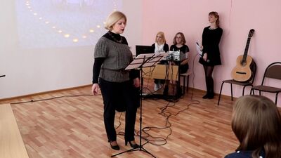 Yulia Vikhareva - Sobre o amor (Palestra no Colégio Provincial de Nizhny Novgorod)