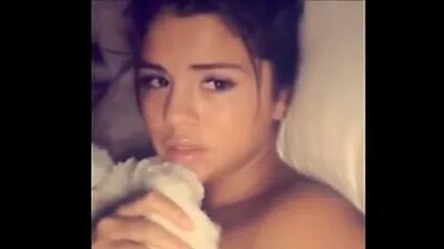 Selena Gomez Nude Masturbation
