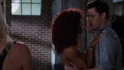 Brittany S. Hall (también conocida como Kamille Leai) desnuda - Satisfaction, temporada 1, episodio 5 (2014) HD 1080 Ver online / Brittany S. Hall - El deber conyugal
