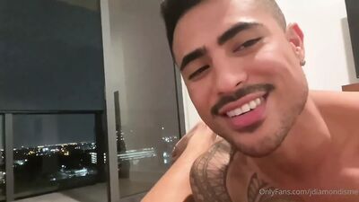 Maluma, sem documentação, foi apanhada num falso escândalo sexual