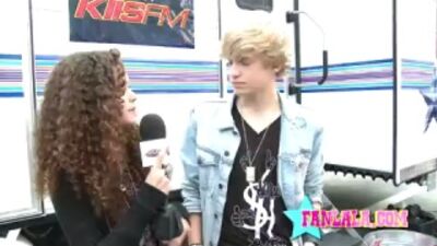 Za kulisami z Codym Simpsonem i Madison Pettis