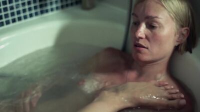Viktoria Tolstoganova, Viktoria Isakova nua no filme «Histórias Muito Femininas» (2020) HD 1080p