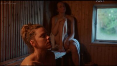 Мір'я Турестедт (Mirja Turestedt), Саша Захаріас (Sascha Zacharias) оголена — Ребекка Мартінссон (Rebecka Martinsson, 2020) s02e01